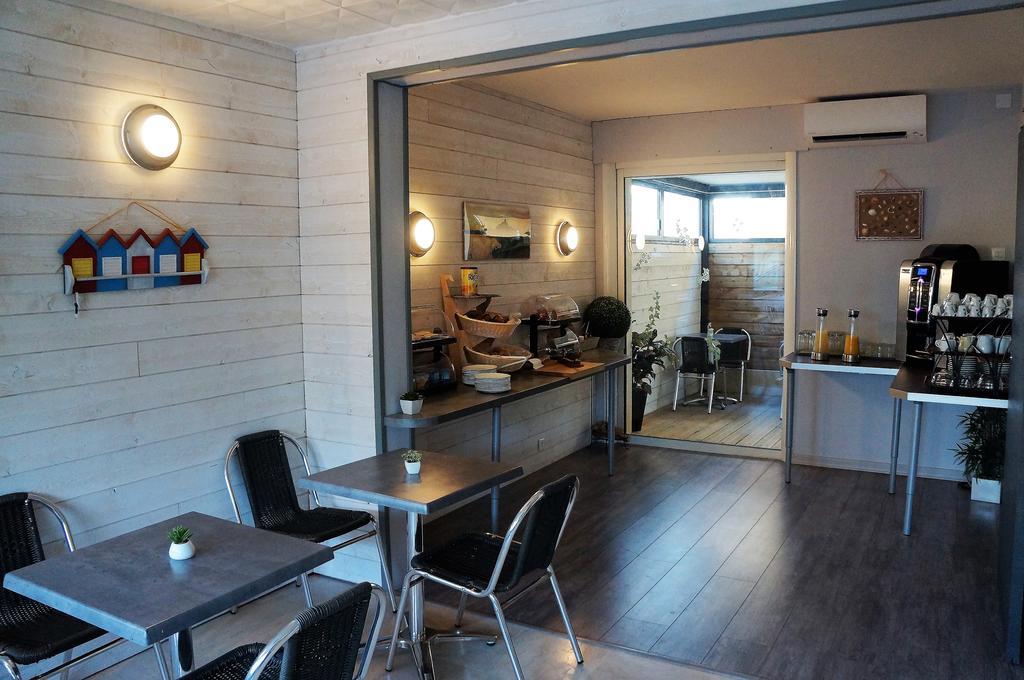 De La Hotel 3*